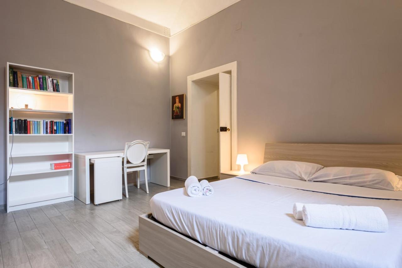 Apartment Via Atri 37 Neapel